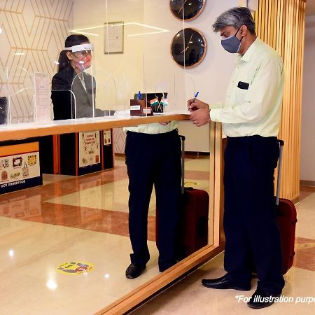 Oyo 81087 Hotel Relax Inn Hathras Ngoại thất bức ảnh